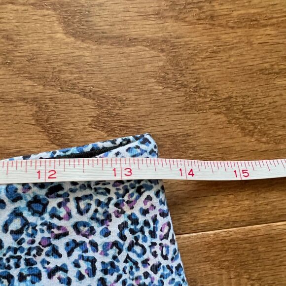 Victoria Sport Knockout Victoria's Secret Crop M Leopard Print Legging Capri - Picture 6 of 8